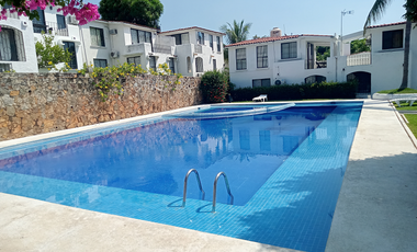 Villa de dos niveles y tres recamaras en Acapulco