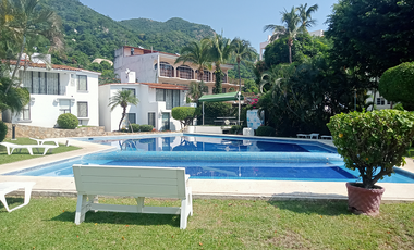 Villa de dos niveles y tres recamaras en Acapulco