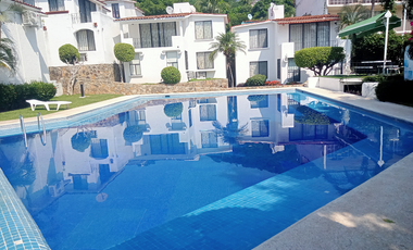 Villa de dos niveles y tres recamaras en Acapulco