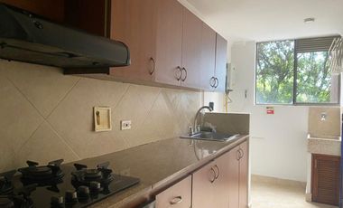 PR21786 Apartamento en arriendo en el sector Loma de las Brujas