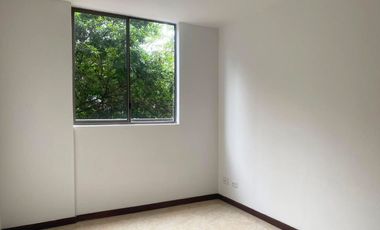 PR21786 Apartamento en arriendo en el sector Loma de las Brujas