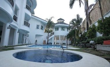 For Sale: House and Lot in Ayala Alabang Village, Muntinlupa City