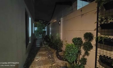 3storey House for lease with 7br