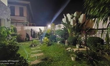 3storey House for lease with 7br
