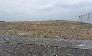 Samborondon, Vendo Excelente Terreno de Oportunidad con Vista Al Río.
