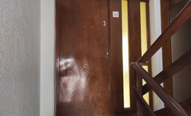 Amplia oficina en 3er piso, o escuela, o showroom o tatami, o taller.