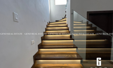 CASA EN VENTA EN VALLE ESCONDIDO CON ESPACIOS AMPLIOS