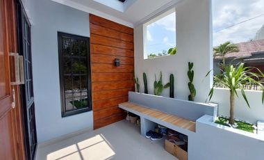 Rumah dengan desain modern hanya 3 kilometer ke kampus UMY