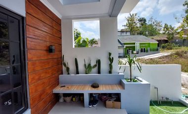 Rumah dengan desain modern hanya 3 kilometer ke kampus UMY
