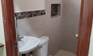 Hermosa Casa de 2 plantas en Mucho Lote1 en Venta -  junto a Villa España, Etapa Valencia