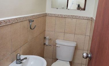 Hermosa Casa de 2 plantas en Mucho Lote1 en Venta -  junto a Villa España, Etapa Valencia