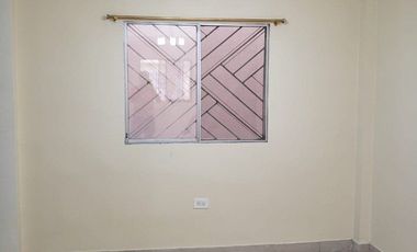 Hermosa Casa de 2 plantas en Mucho Lote1 en Venta -  junto a Villa España, Etapa Valencia