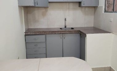 Hermosa Casa de 2 plantas en Mucho Lote1 en Venta -  junto a Villa España, Etapa Valencia