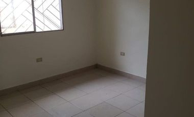 Hermosa Casa de 2 plantas en Mucho Lote1 en Venta -  junto a Villa España, Etapa Valencia