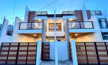 Modern Minimalist Fully Furnished 3-storey Townhouse | Pilar Village, Las Pinas for SALE | Fretrato ID: RC100