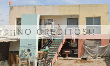 Casa dúplex en calle de las Rosas, Jardines del Sol, Fraccionamiento Santa Fe, Nayarit, México. ¡NO CRÉDITOS!