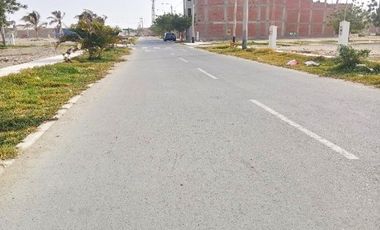 VENDO TERRENO CERCA A LOZA DEPORTIVA EN LA URB. COLINAS DEL CHIPE - PIURA