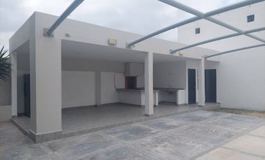 Bonita Casa Col Portal del Norte, Zuazua