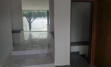 Bonita Casa Col Portal del Norte, Zuazua