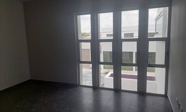 Bonita Casa Col Portal del Norte, Zuazua