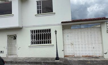 Venta de casa en Otavalo en Conjunto Casa Miranda