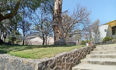 Casa con Gran Terreno en VENTA en Tenango del Aire, Estado de México, México