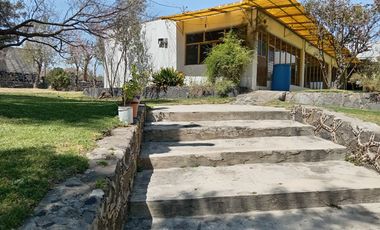 Casa con Gran Terreno en VENTA en Tenango del Aire, Estado de México, México