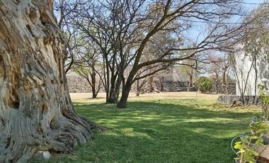 Casa con Gran Terreno en VENTA en Tenango del Aire, Estado de México, México
