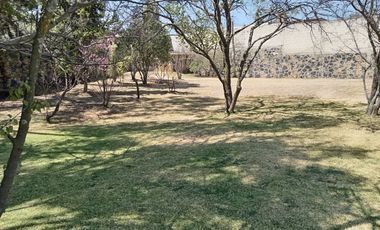 Casa con Gran Terreno en VENTA en Tenango del Aire, Estado de México, México