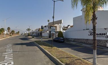 ¡APROVECHA ESTA INCREÍBLE OPORTUNIDAD PARA HACER CRECER TU PATRIMONIO! Casa en REMATE HIPOTECARIO BANCARIO Fraccionamiento La Puerta de Hierro, Pachuc