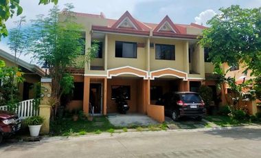 Three Bedrooms Duplex House in Consolacion
