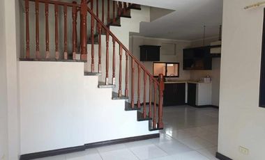 Three Bedrooms Duplex House in Consolacion