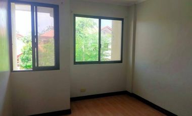 Three Bedrooms Duplex House in Consolacion