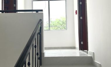 Kennedy Norte, Se renta Edificio de locales y oficinas comerciales  210 mts2