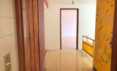 VENDE CASA, con amplios espacios, 5 recamaras, 2 baños, Santa María Tepepan, Xochimilco, CdMx.
