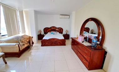 CASA AMOBLADA CON PISCINA EN VENTA SECTOR BARBASQUILLO CERCA A LA QUADRA MANTA