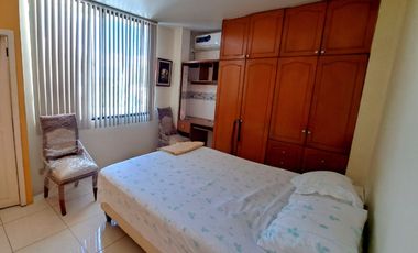 CASA AMOBLADA CON PISCINA EN VENTA SECTOR BARBASQUILLO CERCA A LA QUADRA MANTA