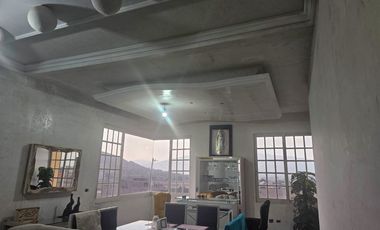 AMPLIA CASA DE TRES PISOS, IDEAL PARA INSTALAR UNA CLÍNICA, SPA, COLEGIO, CENTRO RECREATIVO, ETC