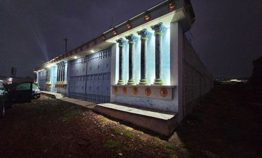 AMPLIA CASA DE TRES PISOS, IDEAL PARA INSTALAR UNA CLÍNICA, SPA, COLEGIO, CENTRO RECREATIVO, ETC