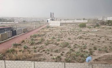 AMPLIA CASA DE TRES PISOS, IDEAL PARA INSTALAR UNA CLÍNICA, SPA, COLEGIO, CENTRO RECREATIVO, ETC