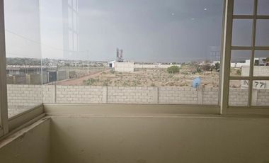 AMPLIA CASA DE TRES PISOS, IDEAL PARA INSTALAR UNA CLÍNICA, SPA, COLEGIO, CENTRO RECREATIVO, ETC