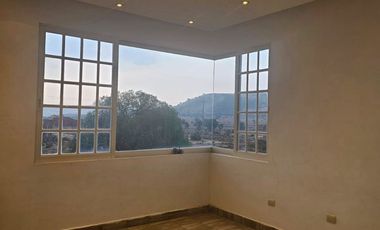 AMPLIA CASA DE TRES PISOS, IDEAL PARA INSTALAR UNA CLÍNICA, SPA, COLEGIO, CENTRO RECREATIVO, ETC