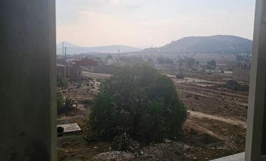 AMPLIA CASA DE TRES PISOS, IDEAL PARA INSTALAR UNA CLÍNICA, SPA, COLEGIO, CENTRO RECREATIVO, ETC