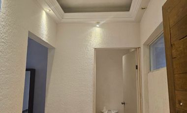 AMPLIA CASA DE TRES PISOS, IDEAL PARA INSTALAR UNA CLÍNICA, SPA, COLEGIO, CENTRO RECREATIVO, ETC