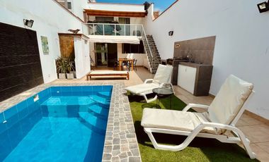 Linda Casa con PISCINA, TERRAZA Y BBQ en Venta, San Bartolo