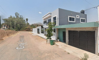 CASA EN REMATE EM JUANACATLAN