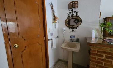 VENTA DE HOTEL EN EL CENTRO HISTÓRICO, CON OPCIÓN A DIVERSOS GIROS Y CON PLUSVALÍA PRIVILEGIADA, ya que cuenta con Uso Comercial y de Servicios e Info