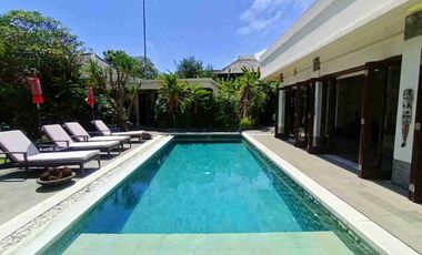 VILLA WITH BIG GARDEN FOR SALE IN SANUR, BALI