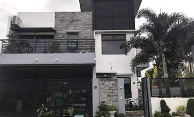 PREOWNED: MODERN HOME WITH POOL NEAR SM TELABASTAGAN AND FIL-AM HIGHWAY