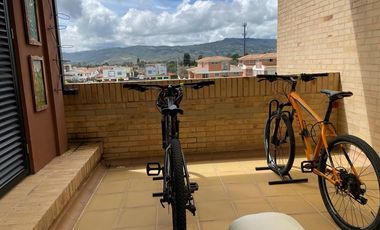 SE VENDE ESPECTACULAR CASA EN CAJICA, VEREDA EL CANELON